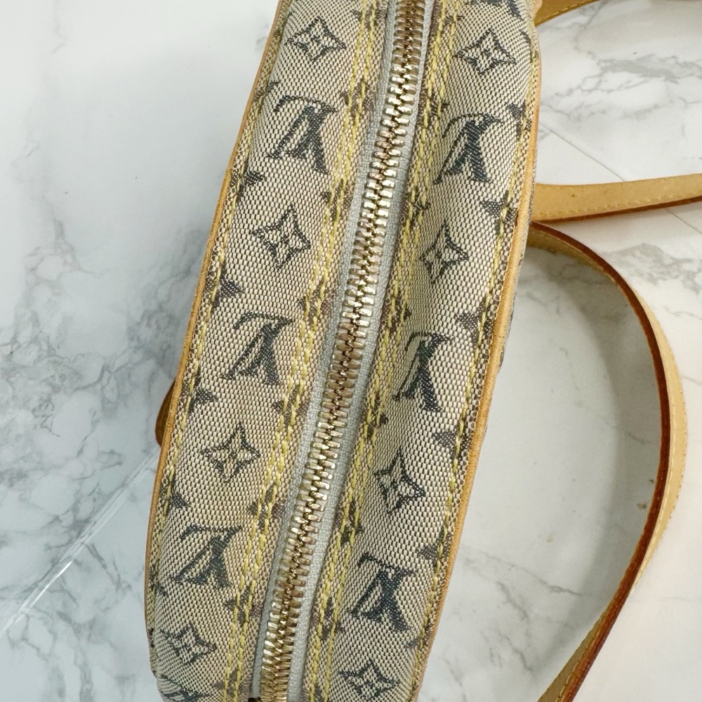 ⛔️SOLD⛔️Louis Vuitton Jeanne Mini Lin crossbody - Picture 8 of 15